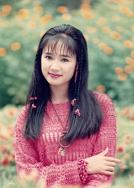 Thu Hà 'Lá ngọc cành vàng' vẫn đẹp rạng ngời dù đã ở tuổi 50 ảnh 4
