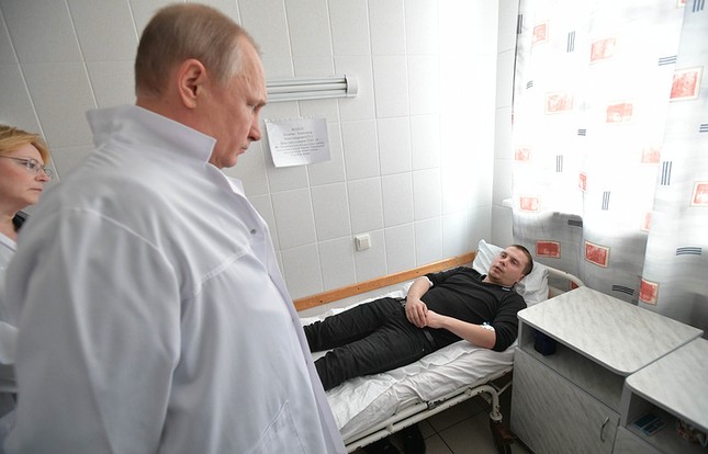 Vụ cháy ở Nga: Ông Putin 'muốn gào thét khi nghe con số thương vong' ảnh 1