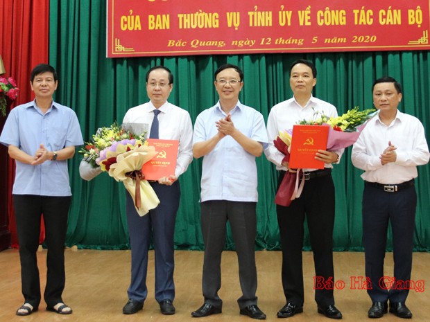 Kiện toàn nhân sự 5 địa phương ảnh 3