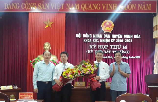 Kiện toàn nhân sự 5 địa phương ảnh 4