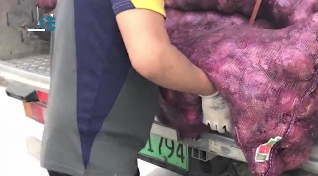Cô gái trả thù bạn trai bằng một tấn hành, nhưng lại khiến bên thứ ba rơi lệ ảnh 1