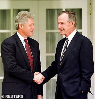 Thư gửi người kế nhiệm của cựu Tổng thống Bush gây 'sốt' trở lại ảnh 2