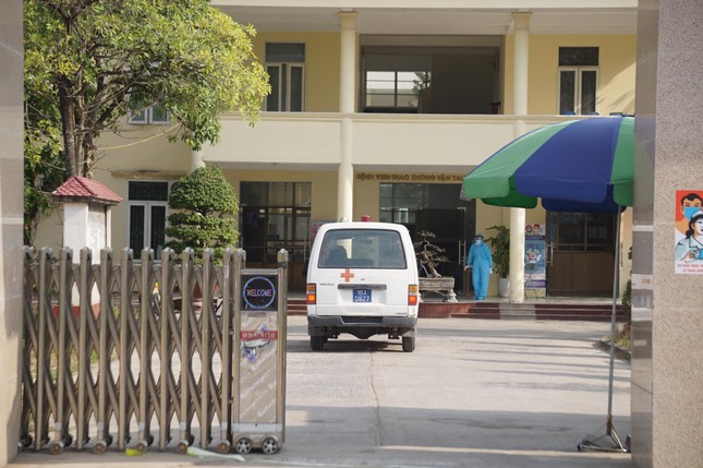 Nữ nhân viên dương tính SARS-CoV-2, phong tỏa Bệnh viện GTVT Hải Phòng ảnh 4