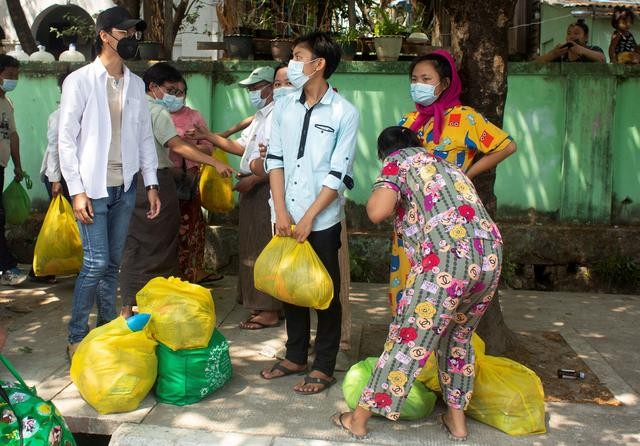 Quân đội Myanmar trả tự do cho hàng trăm người biểu tình ảnh 2