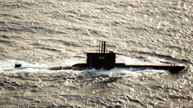 Mỹ điều máy bay săn ngầm P-8 đến giúp Indonesia tìm tàu ngầm mất tích ảnh 1