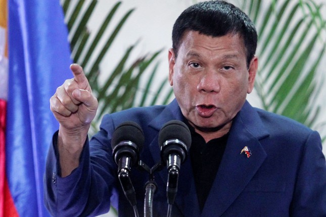 Tổng thống Philippines dọa tuyên chiến với Canada vì vấn đề rác ảnh 1