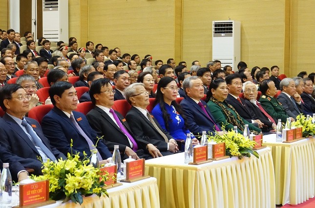 Phấn đấu đưa Quảng Ngãi trở thành tỉnh phát triển của miền Trung năm 2025 ảnh 1