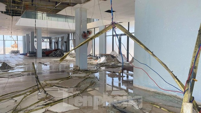 Công trình 250 tỷ chưa nghiệm thu đã 'thương tích đầy mình' vì bão ảnh 2