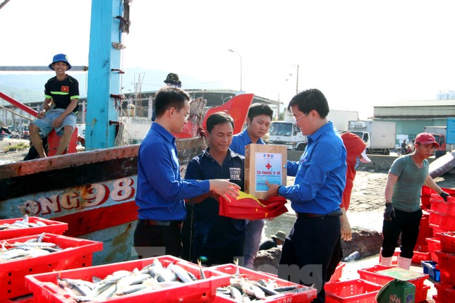 Đà Nẵng sôi nổi ra quân chiến dịch tình nguyện hè 2020 ảnh 4