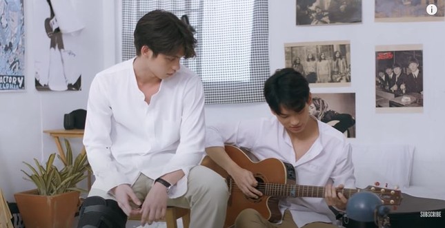 2gether The Series: Sarawat dụ dỗ “cừu non” Tine, tỏ tình công khai trên sân khấu ảnh 7