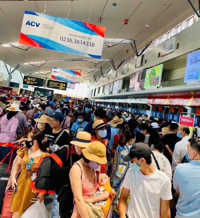 Thực hư tin đồn sân bay Đà Nẵng “vỡ trận” sau khi xuất hiện ca bệnh nghi nhiễm COVID-19 ảnh 2