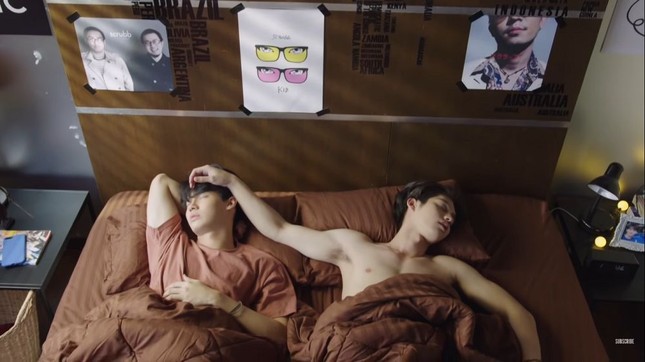Phim đang hot “Still 2gether“: Sarawat - Tine dở khóc dở cười khi sống chung một nhà ảnh 2