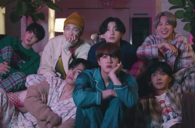 Không còn là điều bất ngờ nữa, BTS tiếp tục đạt No.1 Billboard 200 với album “BE” ảnh 2