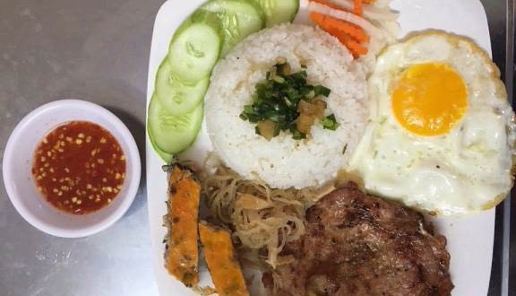 Tại sao cơm Tấm lại là “biểu tượng ẩm thực” của teen Sài thành? ảnh 3