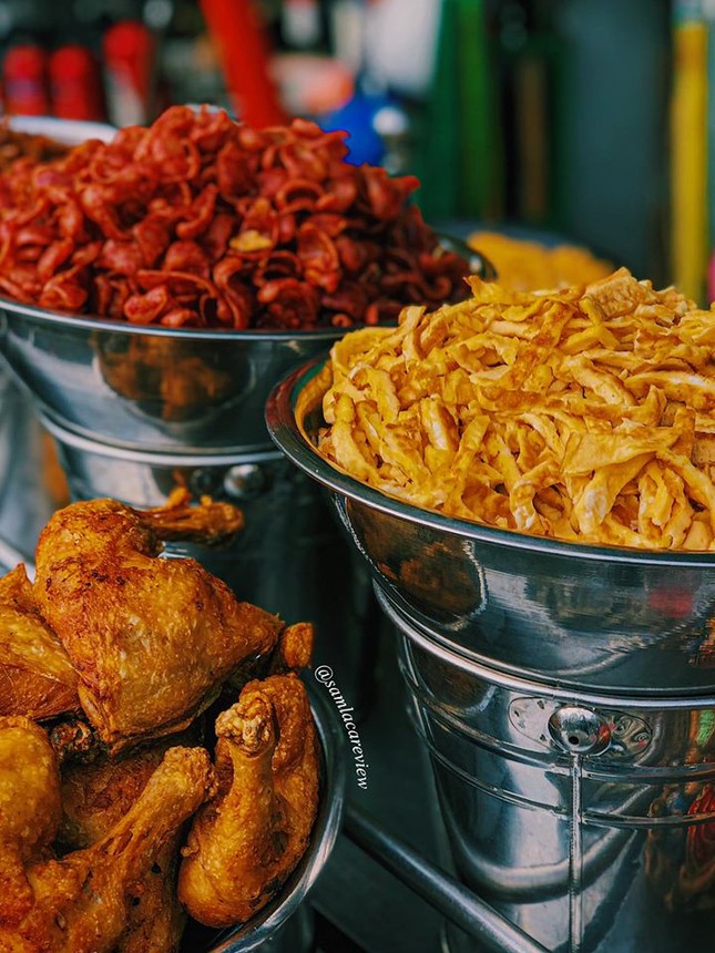 Hẹn hò Sài Gòn: Cơm và bún ngon thế này, không ăn hơi uổng đó bạn! ảnh 2