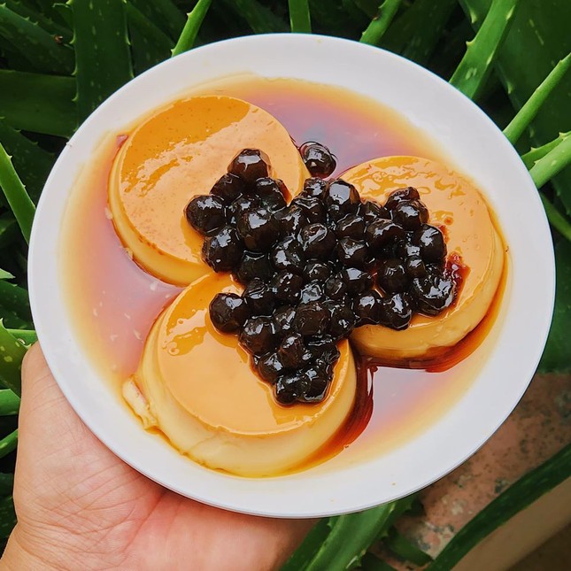 Đã ngon thì sợ gì mập: Team "cuồng" flan và trà sữa đâu, mau bơi hết vào đây! ảnh 1