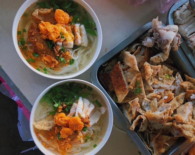 Bún cá Đồng Tháp và ốc chảo Nha Trang ngon nức tiếng, bạn nhất định phải thử! ảnh 2