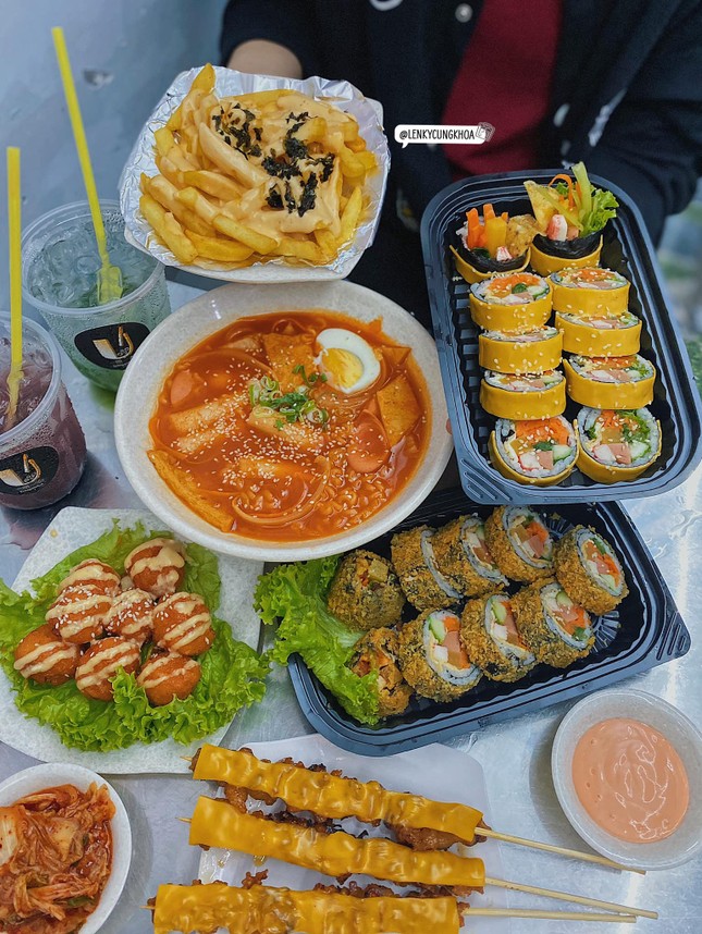 Hẹn hò Sài Gòn: Cầm 100K mà có thể ăn ngon ăn no lại nhiều món, ở đâu bây giờ? ảnh 5