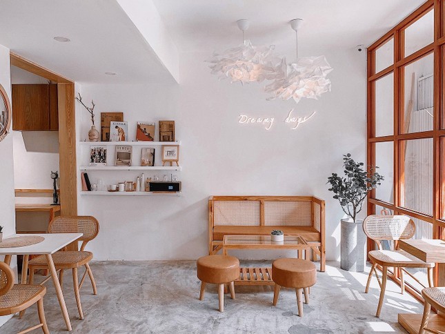 Hẹn hò cuối tuần: Xoa dịu tâm hồn với những quán cà phê có view chất lừ và thơ mộng ảnh 7
