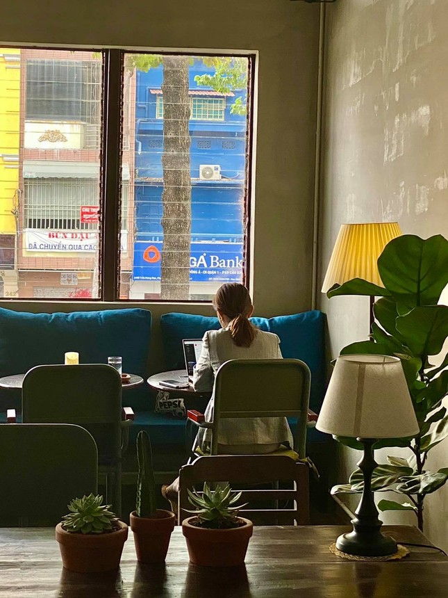 Hẹn hò cuối tuần: Xoa dịu tâm hồn với những quán cà phê có view chất lừ và thơ mộng ảnh 3