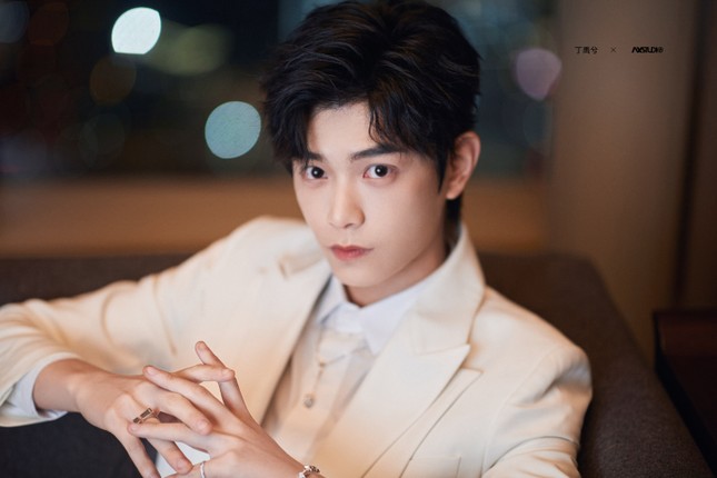 Vừa có tin đóng cặp cùng Dương Tử, Đinh Vũ Hề lại “Mười Năm Thương Nhớ” Nhậm Mẫn ảnh 7