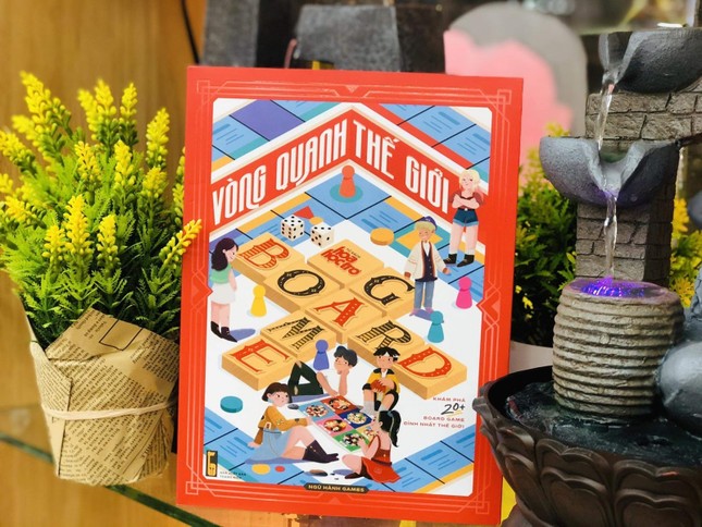 Giới trẻ “rần rần” với cuốn sách đầu tiên về board game Việt, từ giờ ở nhà không còn chán! ảnh 1