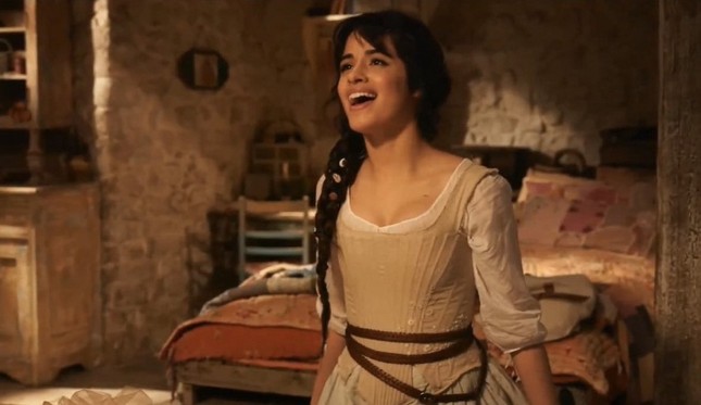 Những hình ảnh đầu tiên của nàng “Lọ Lem” Camila Cabello: Lạ mắt nhưng đáng để hóng ảnh 3