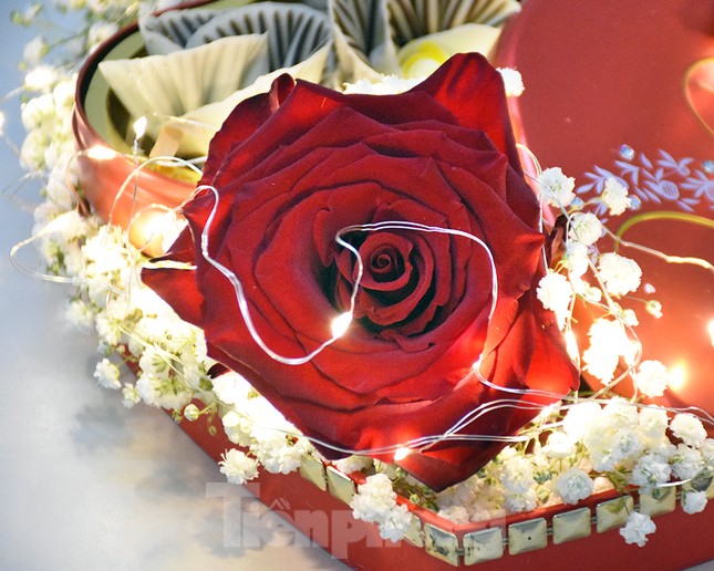 3 mẫu quà tặng Valentine độc đáo giữa mùa dịch Covid-19 ảnh 12
