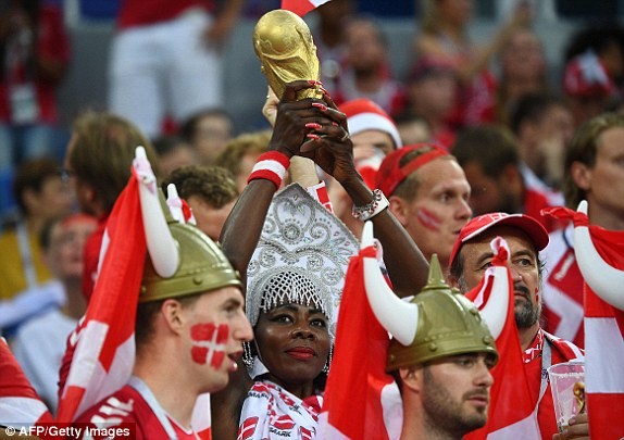 Croatia vào tứ kết sau trận thắng 'vỡ tim' trên chấm 11m ảnh 25