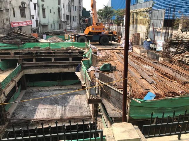 Quận trung tâm Hà Nội bùng phát nhà sai phép kiểu mới ảnh 4