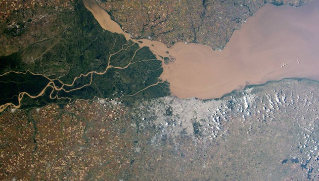 NASA công bố 15 hình ảnh ấn tượng nhất về trái đất năm 2015 ảnh 5