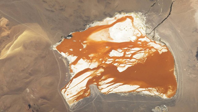 NASA công bố 15 hình ảnh ấn tượng nhất về trái đất năm 2015 ảnh 7