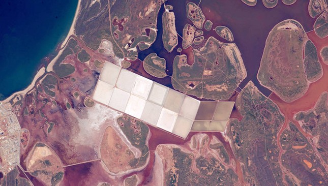 NASA công bố 15 hình ảnh ấn tượng nhất về trái đất năm 2015 ảnh 9