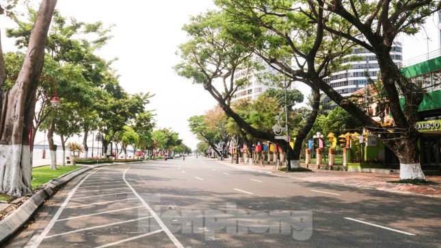 Cảnh 'vắng lặng như tờ' trong ngày Đà Nẵng tròn 45 năm giải phóng thành phố ảnh 6