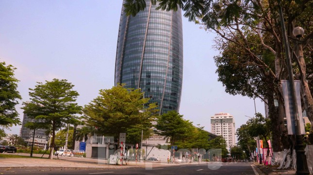 Cảnh 'vắng lặng như tờ' trong ngày Đà Nẵng tròn 45 năm giải phóng thành phố ảnh 3