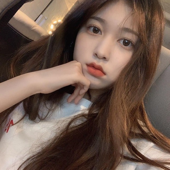 Giản dị hết nấc nhưng “diễn viên hụt của School 2020” Ahn Seo Hyun càng ngắm càng xinh ảnh 2