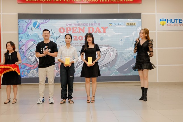 Hàng nghìn người trẻ thích thú với thông điệp “dám thể hiện, là chính mình” của realme ảnh 4