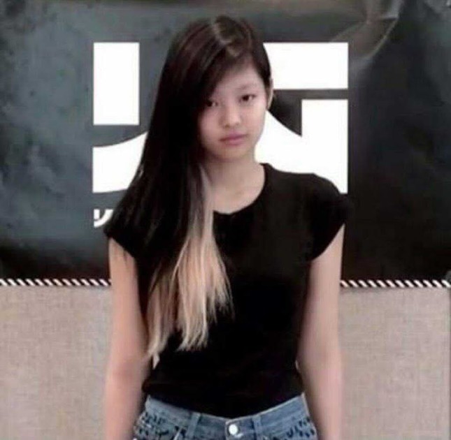 Nhìn lại 7749 kiểu tóc của Jennie: Ngay cả kiểu kỳ quặc nhất cũng vẫn thấy xinh ảnh 1