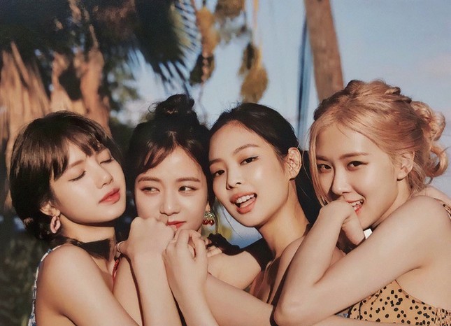 Bạn có nhận ra trong nhóm BLACKPINK ẩn giấu hai cặp bạn thân cực kỳ trái ngược? ảnh 1