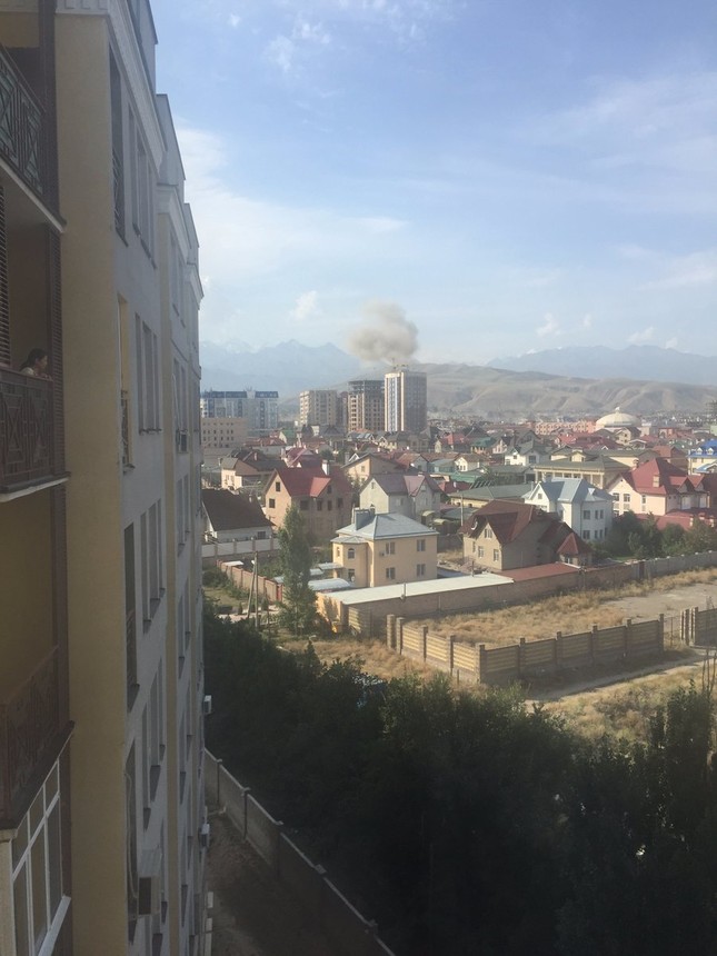 Nổ lớn ở đại sứ quán Trung Quốc tại Kyrgyzstan ảnh 1