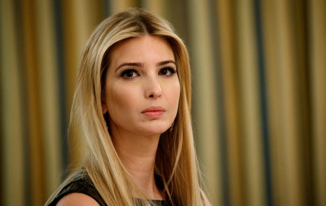 25 ngày sóng gió của tân Tổng thống Mỹ Donald Trump ảnh 13