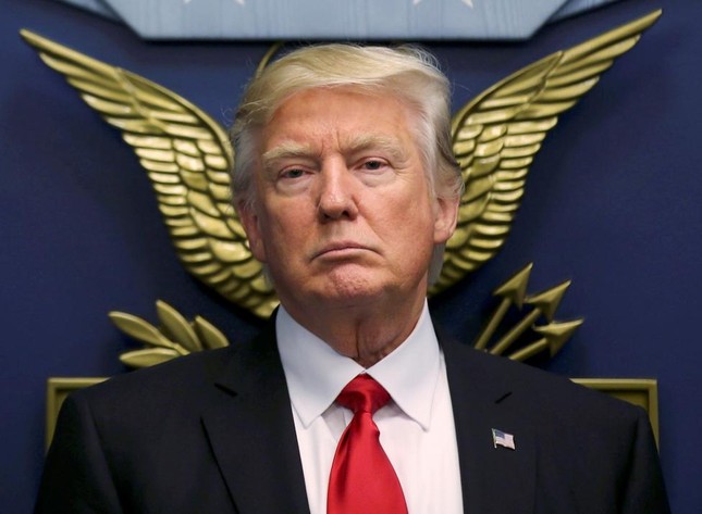 25 ngày sóng gió của tân Tổng thống Mỹ Donald Trump ảnh 4
