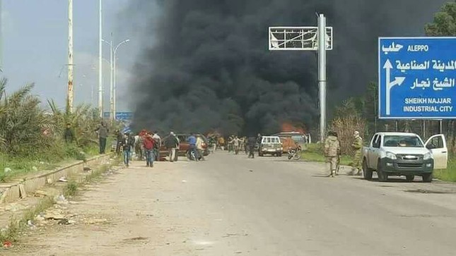 Syria: Đánh bom đoàn xe sơ tán, 70 người thiệt mạng ảnh 2