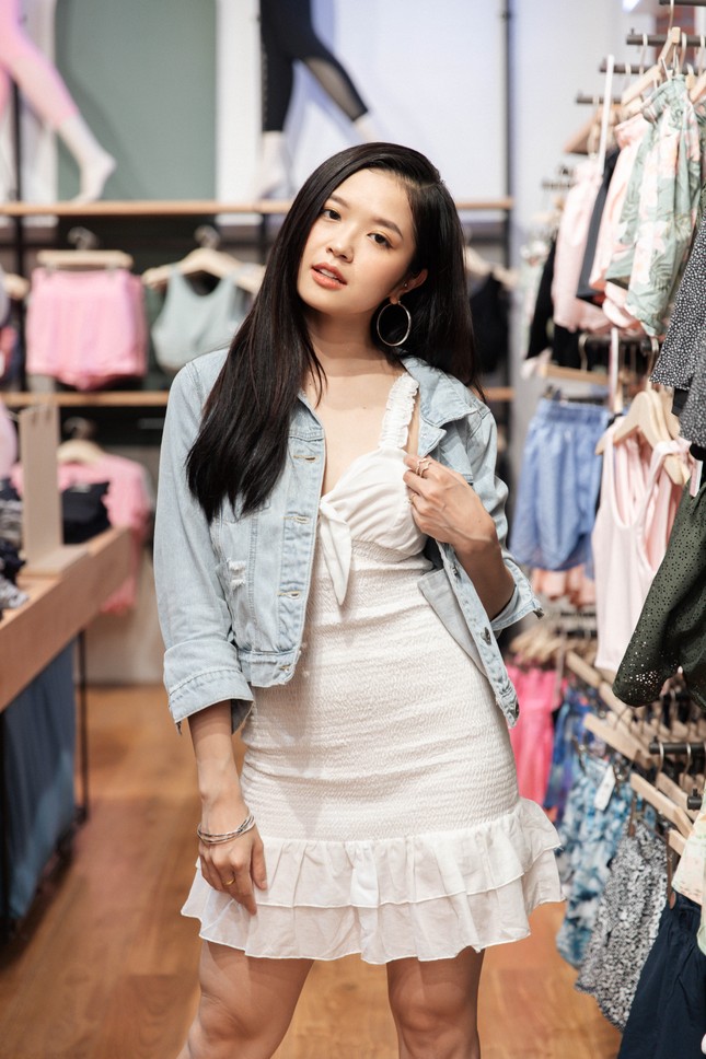 Suni Hạ Linh khuấy động sự kiện thời trang với bản remix “Không sao mà, em đây rồi“ ảnh 1