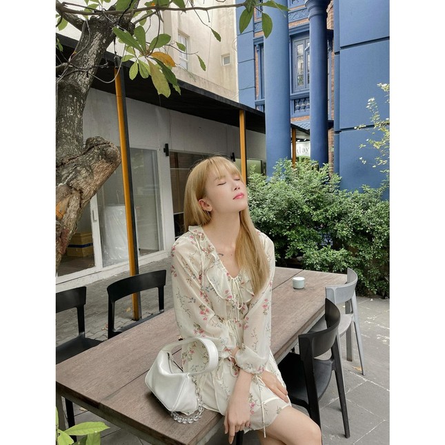 Thiều Bảo Trâm lần đầu xuất hiện sau lùm xùm tình cảm: Vẫn xinh đẹp và thần thái! ảnh 4