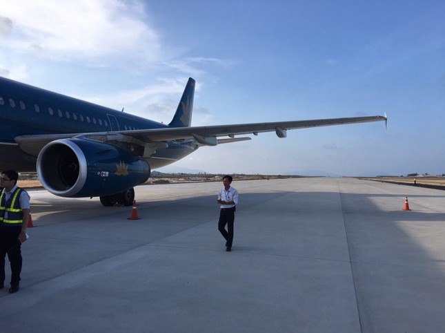Vietnam Airlines xin lỗi vụ hạ cánh nhầm đường băng ở Cam Ranh ảnh 1