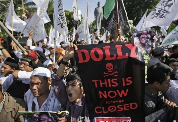 Indonesia sắp đóng cửa 'khu đèn đỏ' lớn nhất Đông Nam Á ảnh 2