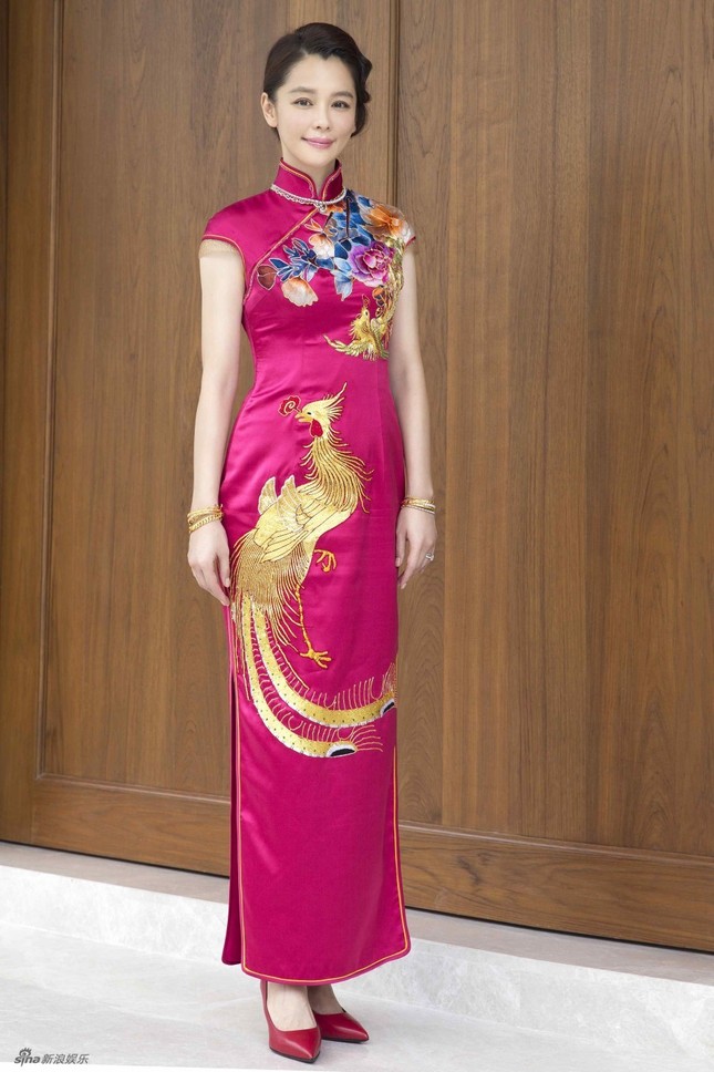 Từ Nhược Tuyên lên xe hoa với doanh nhân Singapore ảnh 18