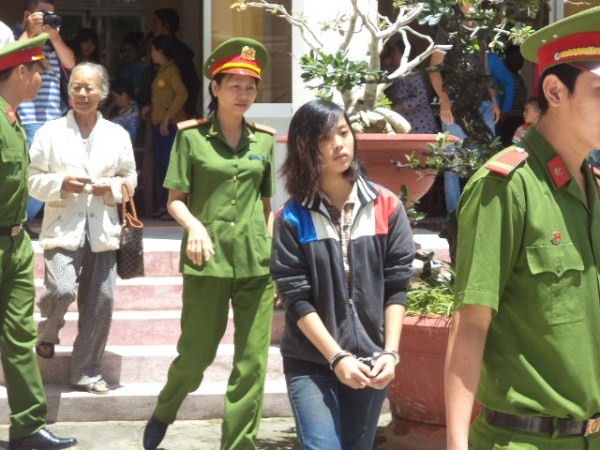 Giết xe ôm, 'sát thủ' đồng tính lĩnh án 12 năm tù ảnh 1