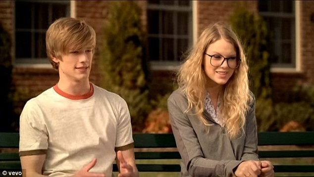 Những mối tình chóng vánh của 'công chúa nhạc đồng quê' Taylor Swift ảnh 10